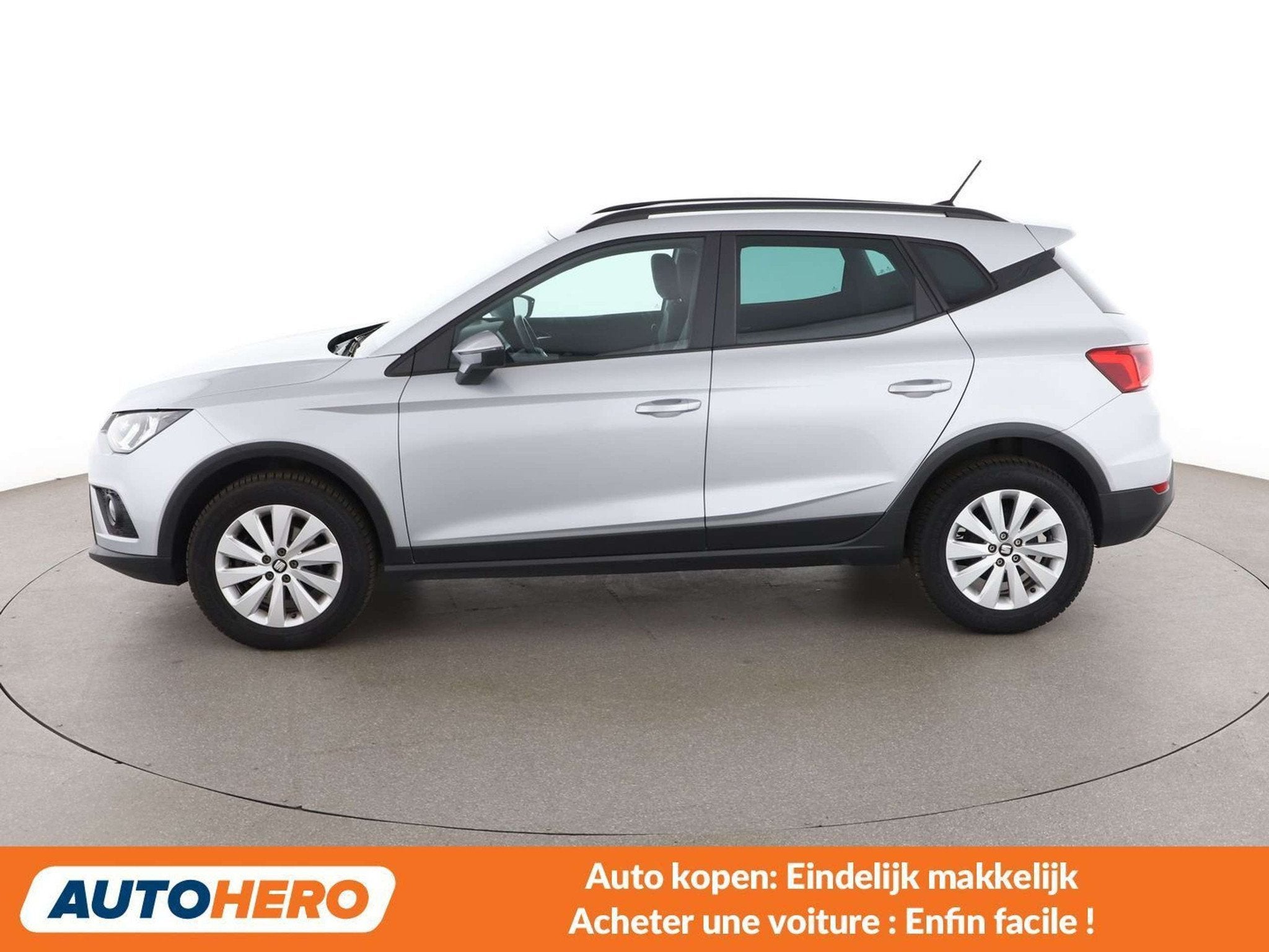 SEAT Arona 1.6 TDI Style (année de construction 2018), Autos, Argent ou Gris, Achat, 139 g/km, Boîte manuelle