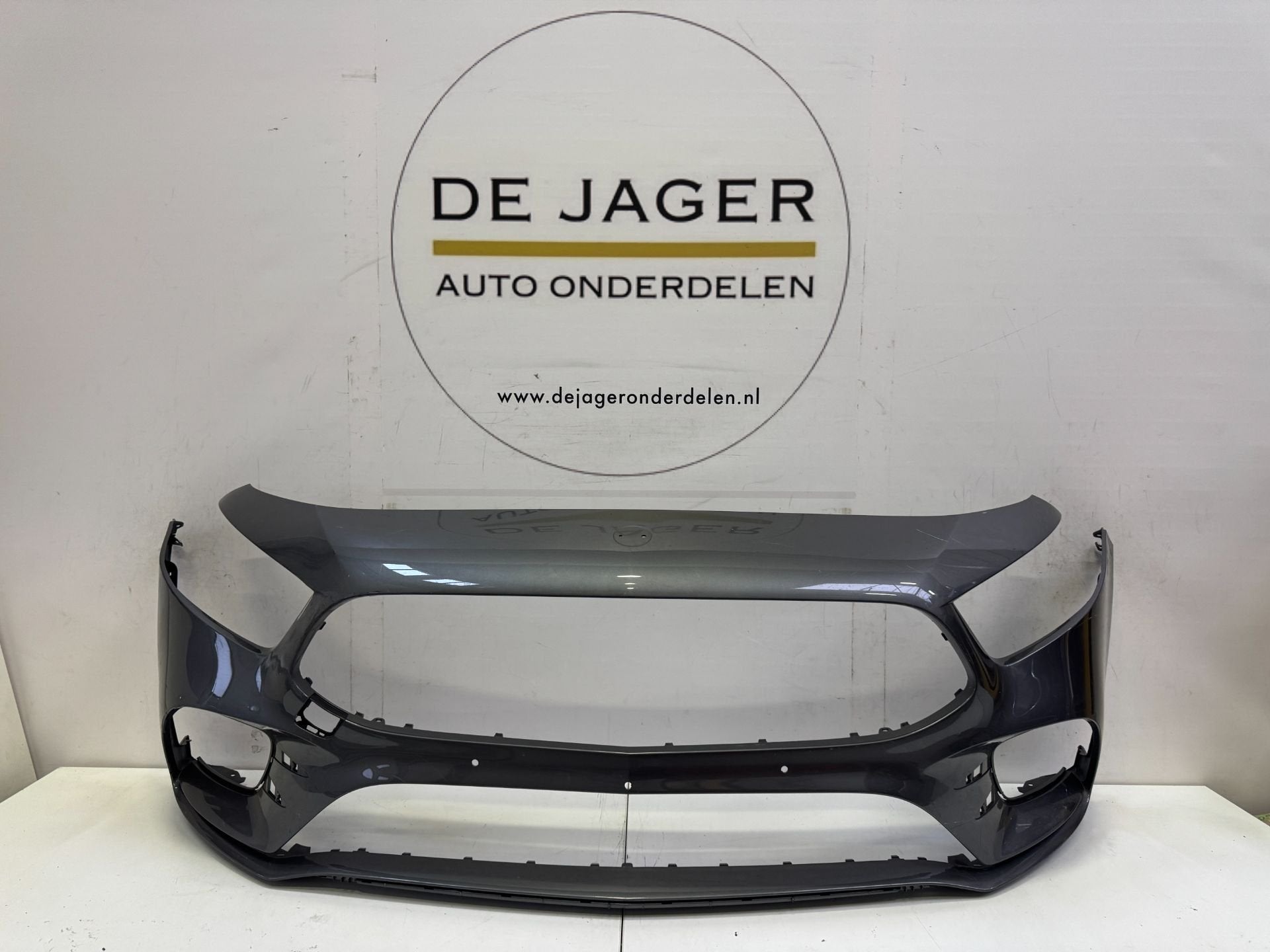 Pare-chocs avant Mercedes Classe A W177 AMG A1778856100 18-, Mercedes-Benz AG, Pare-chocs, Mercedes-Benz, Utilisé