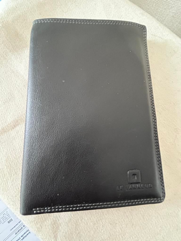 Le Tanneur portefeuille cuir noir neuf, Bijoux, Sacs & Beauté, Porte-monnaie & Portefeuilles, Neuf, Autres marques, Cuir, Enlèvement ou Envoi