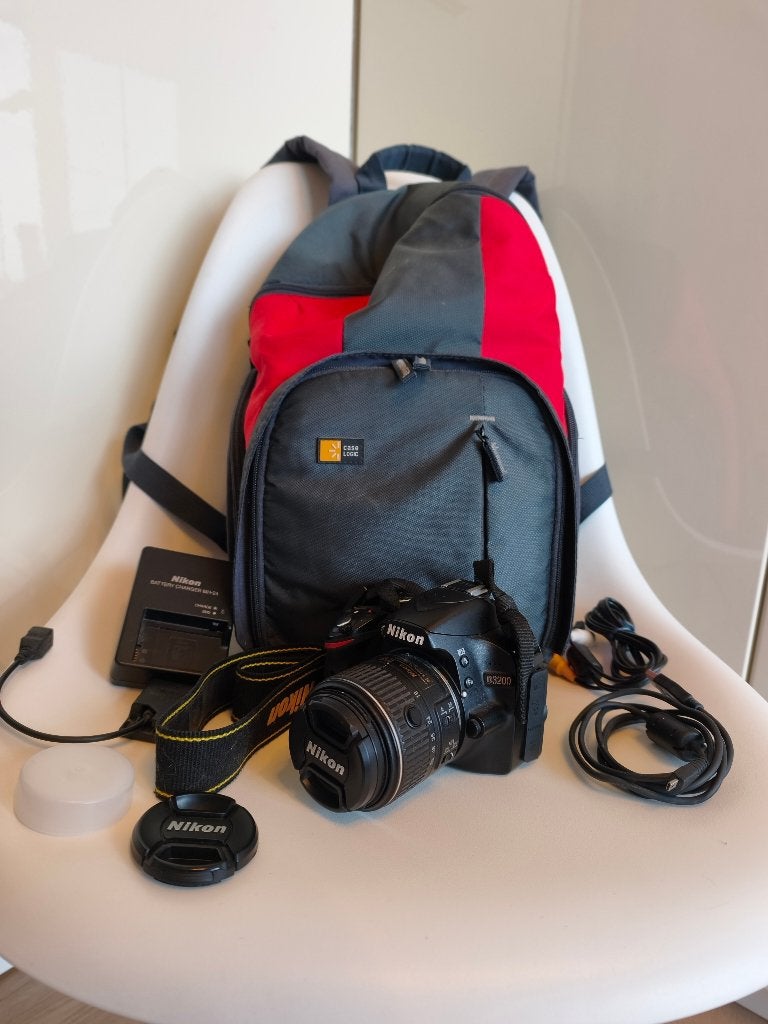 Nikon D3200 + 18-55mm VR + tas & accessoires – 9.115 clicks, Audio, Tv en Foto, Gebruikt, Spiegelreflex, Geheugenkaart, Ophalen of Verzenden