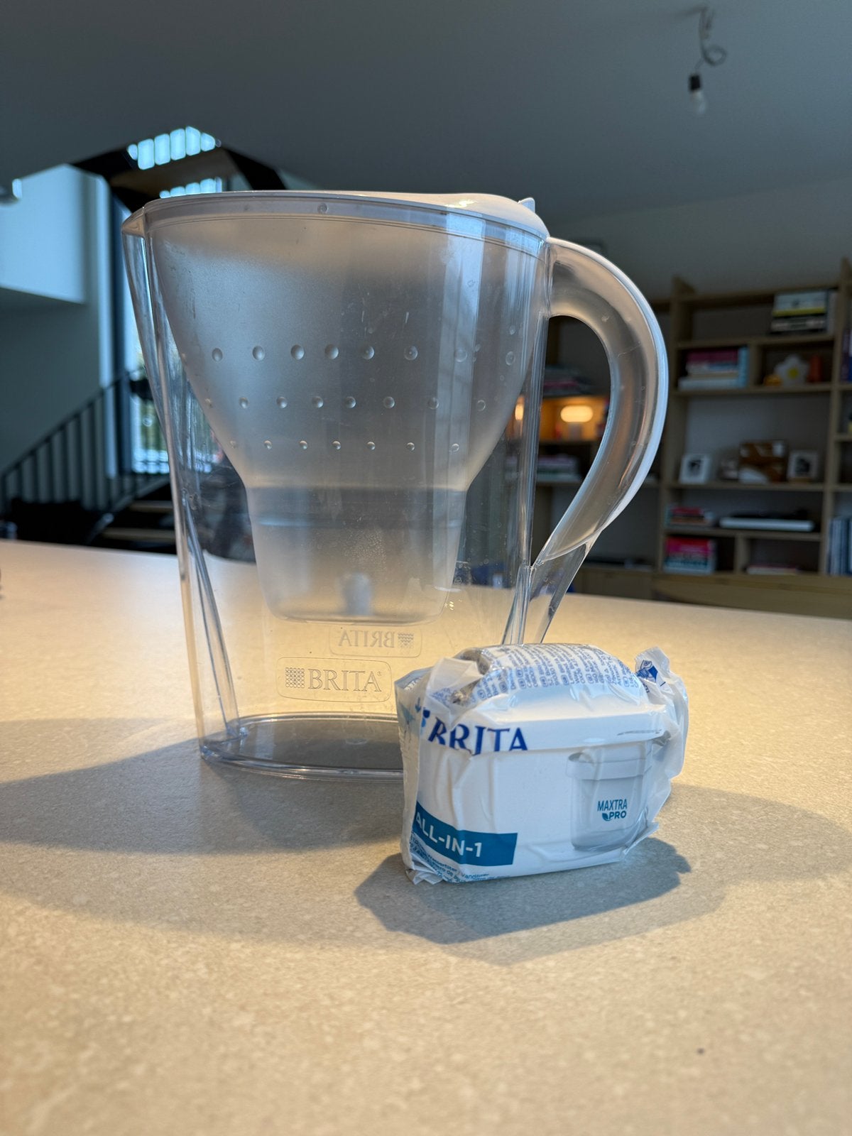 BRITA waterfilterkan + nieuwe MAXTRA PRO filter, Ophalen, Overige typen, Zo goed als nieuw, Wit
