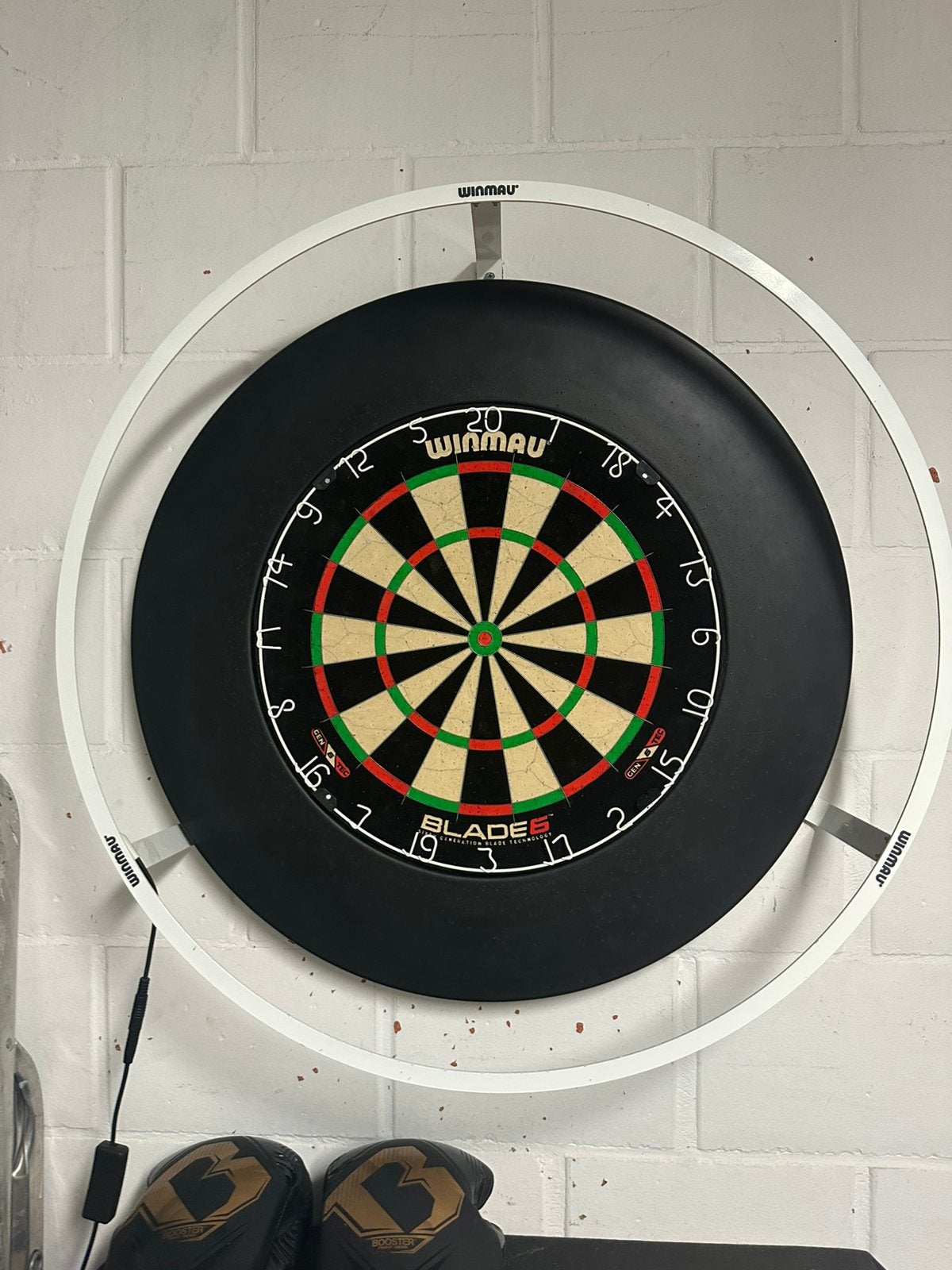 Dartblok + ring + 3setjes pijlen, Sport en Fitness, Darts, Ophalen, Zo goed als nieuw, Pijlen
