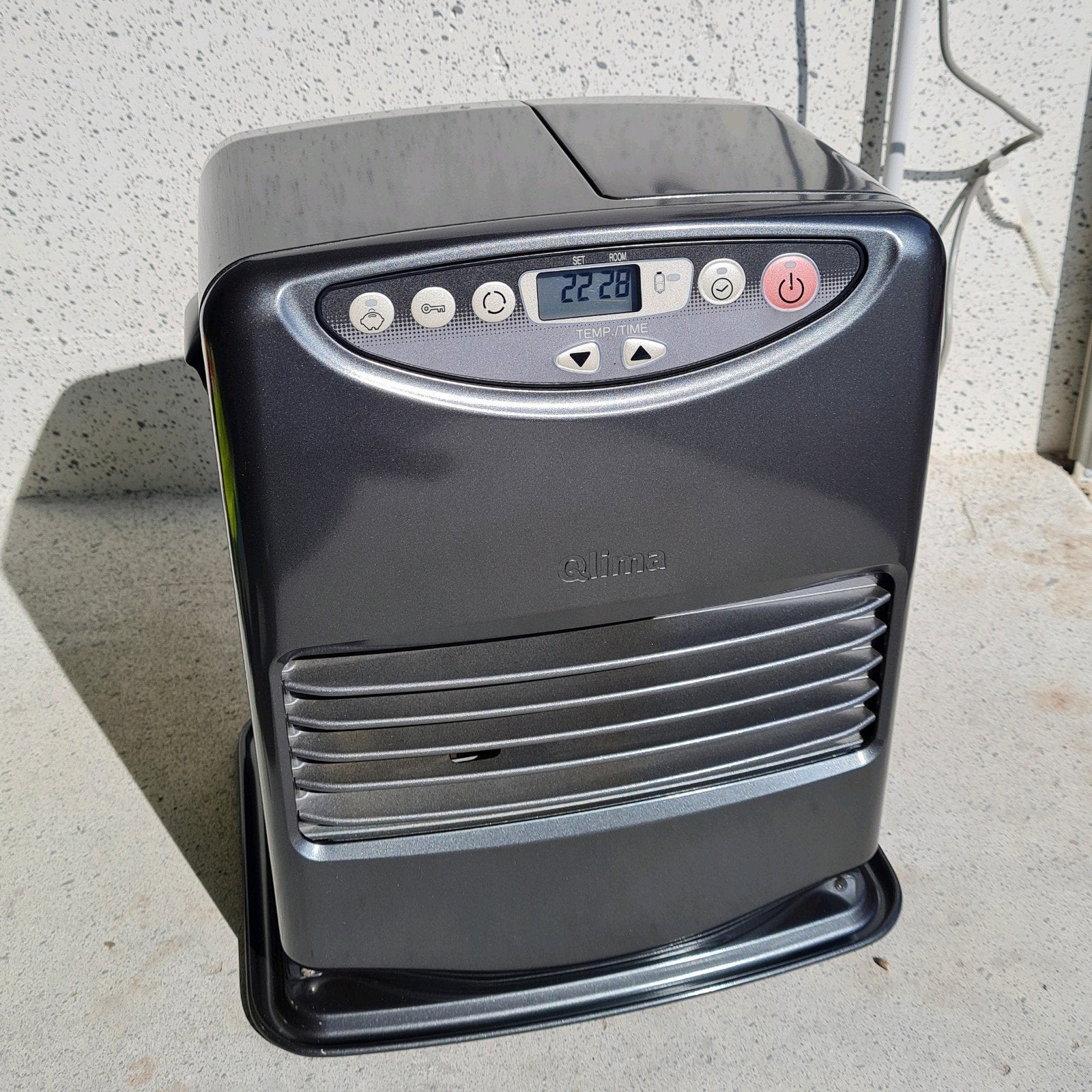 Radiateur laser Qlima en parfait état, Maison & Meubles, Autres carburants, Comme neuf, Enlèvement, Chauffage au kérosène