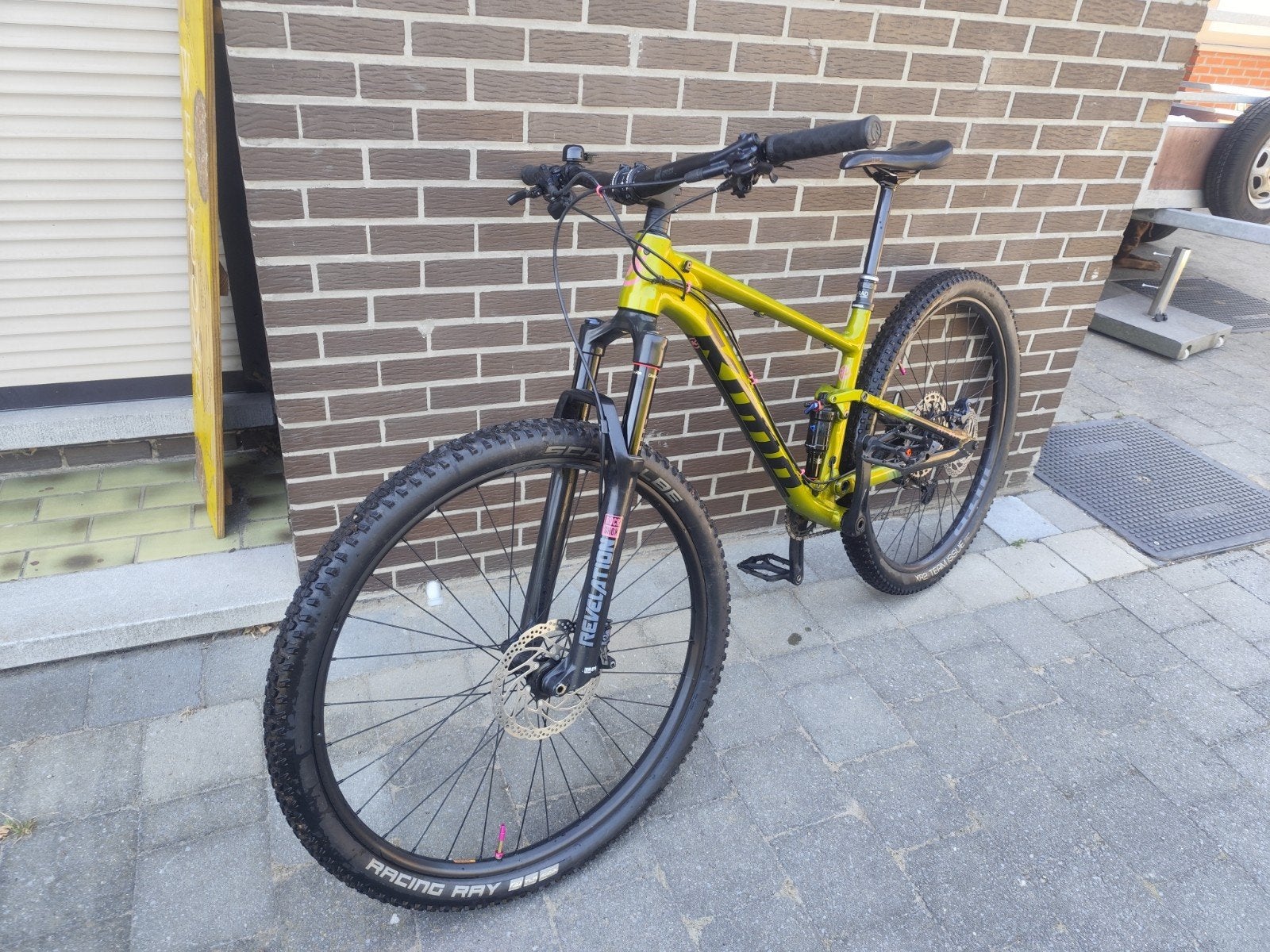 Kona Hei Hei, Gebruikt, Fully, Schijfrem, Ophalen