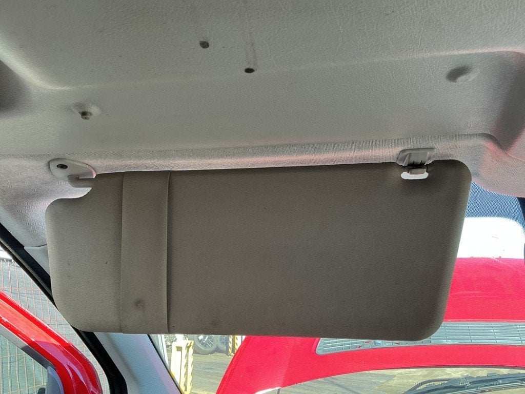 ZONNEKLEP Toyota ProAce (MDX) (|SU001A1926|), Gebruikt, Kundenbetreuung@toyota.de, Toyota, Toyota-Allee 2
50858  Köln, DE
