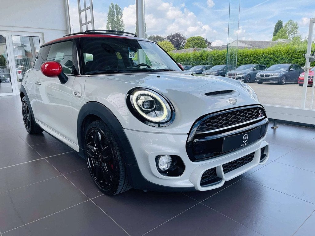 MINI Cooper S 2.0iA * GARANTIE + PACK JCW + TOIT PANO + LED, Auto's, Automaat, Gebruikt, Euro 6, 4 cilinders