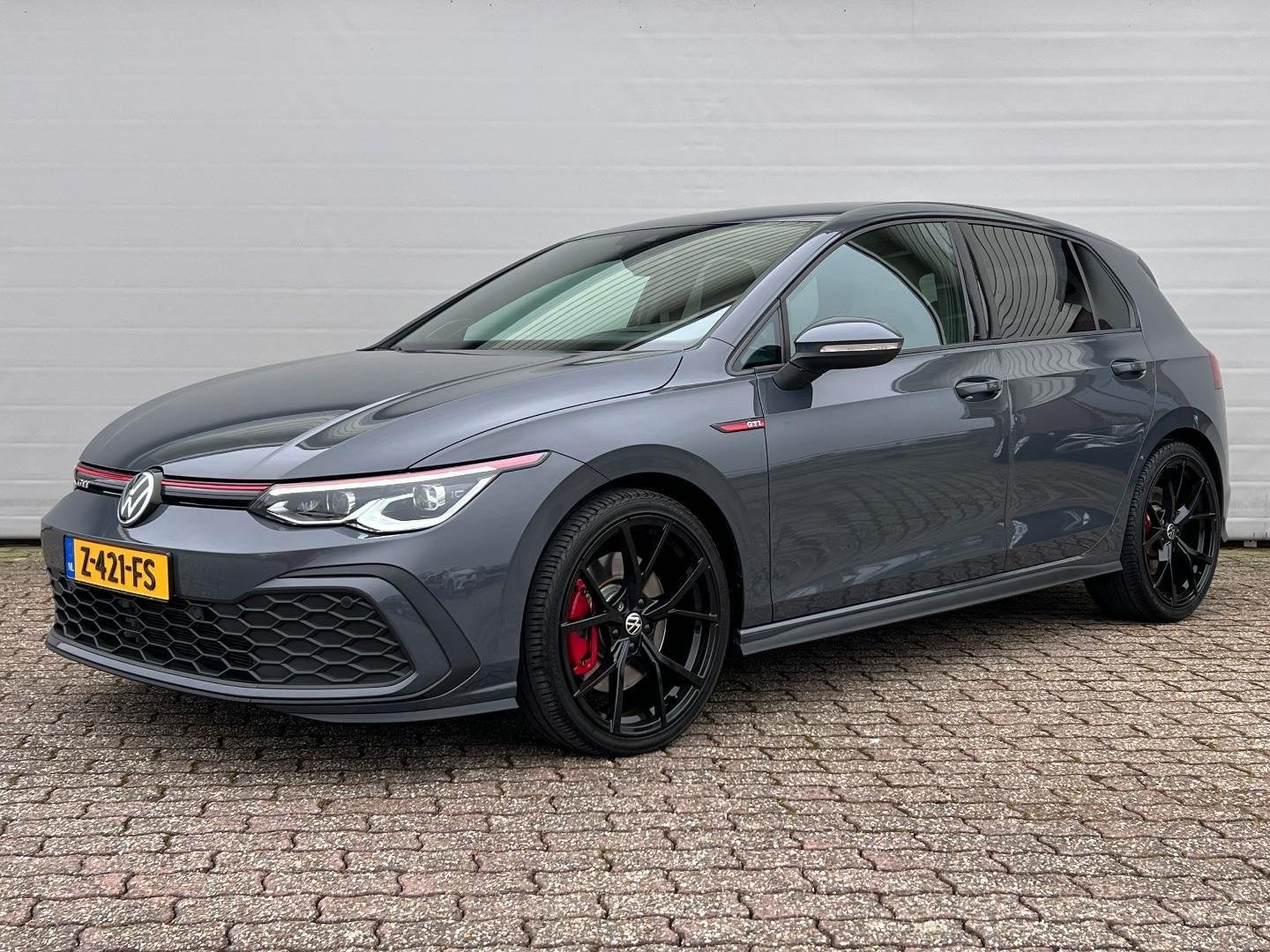 Volkswagen Golf 2.0 GTI 245 PK | Keyless | HUD | IQ. Light |, Automaat, 4 cilinders, 1984 cc, Alcantara