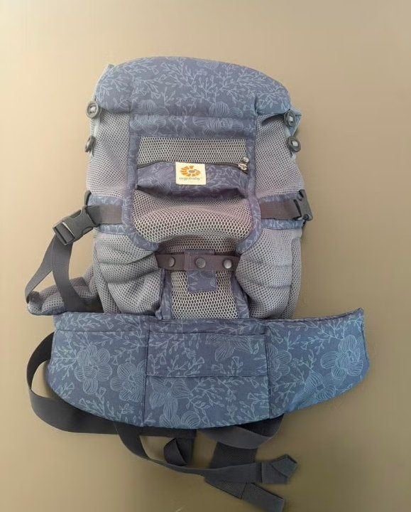 Draagzak Ergobaby, Kinderen en Baby's, Zo goed als nieuw, Buik, Rug of Zij, Draagzak, Ophalen