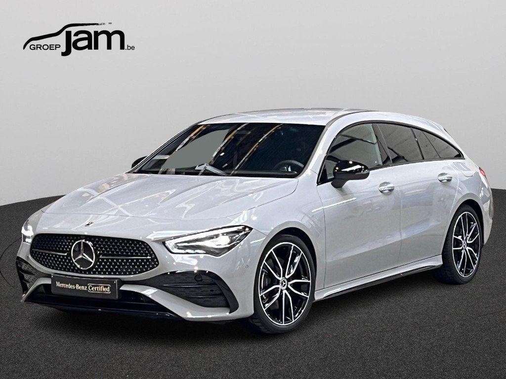 Mercedes-Benz CLA-klasse Shooting Brake 200 AMG Line + trekh, Auto's, CLA, Stof, Gebruikt, 4 cilinders