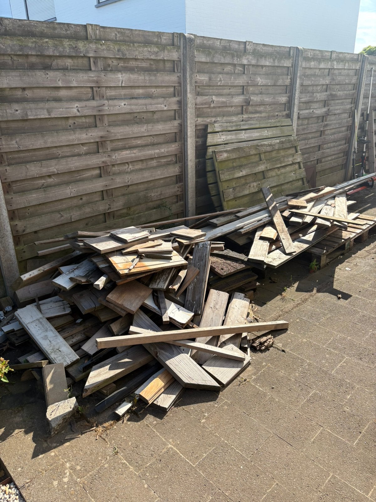 Hout, Tuin en Terras, Ophalen