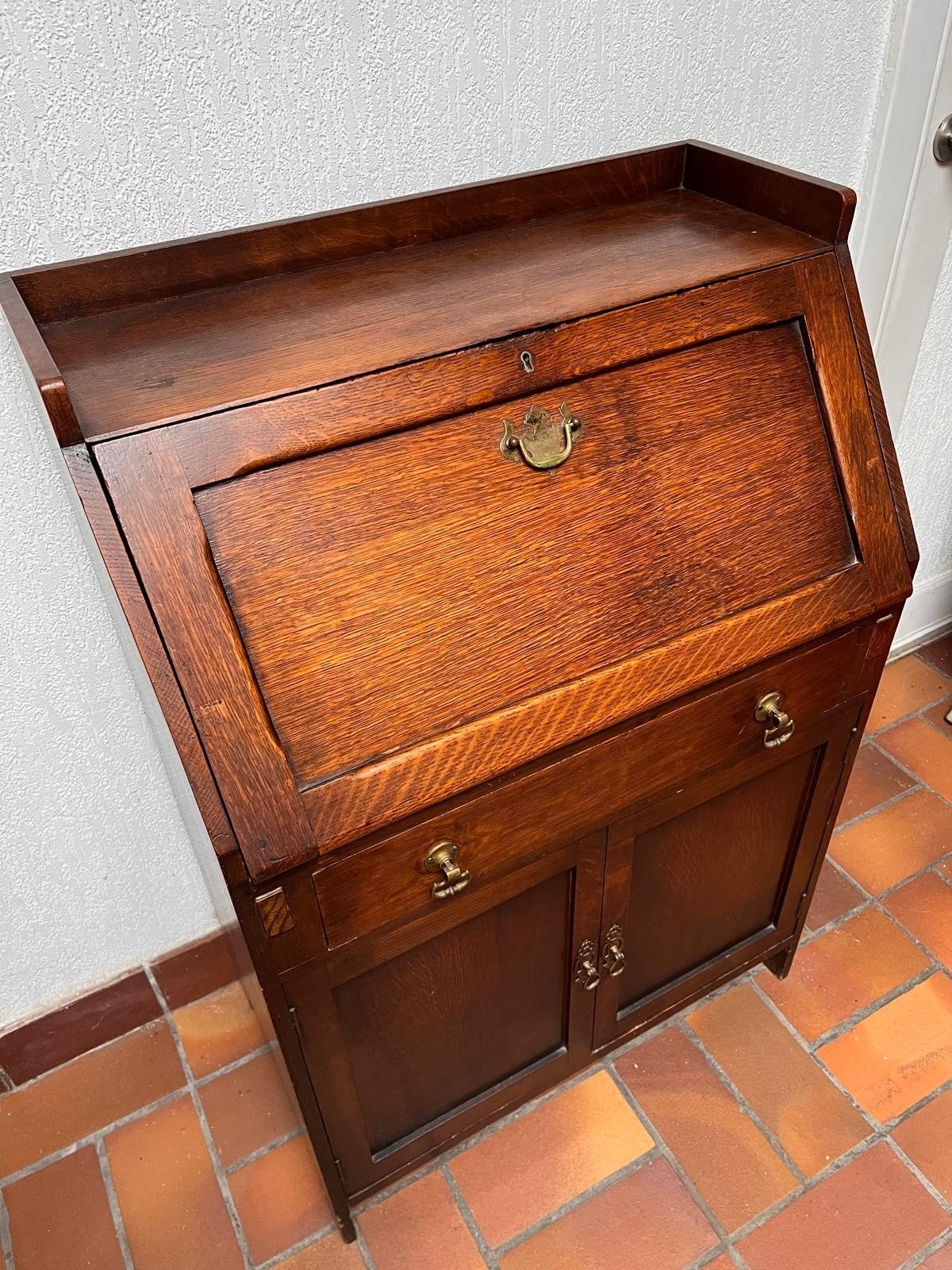 Klein antiek bureau, uitklapbaar, Enlèvement