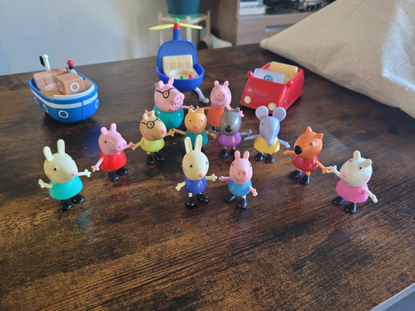 Figurines Peppa et véhicules, Enlèvement ou Envoi, Comme neuf