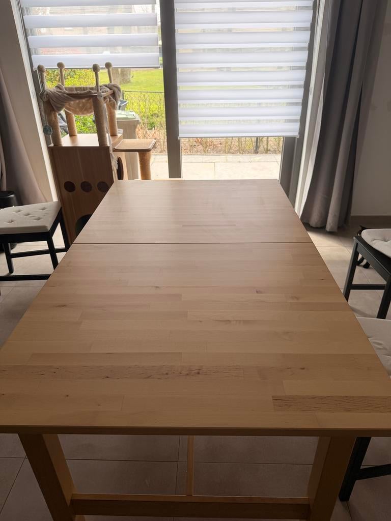 Uitschuifbare eettafel – zeer goede staat, Huis en Inrichting, Ophalen, Zo goed als nieuw
