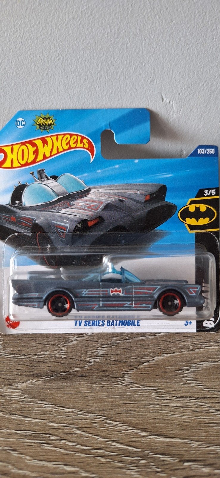 Hotwheels - Batmobile - Lichtblauwe versie, Hobby en Vrije tijd, Ophalen of Verzenden, Nieuw, Auto