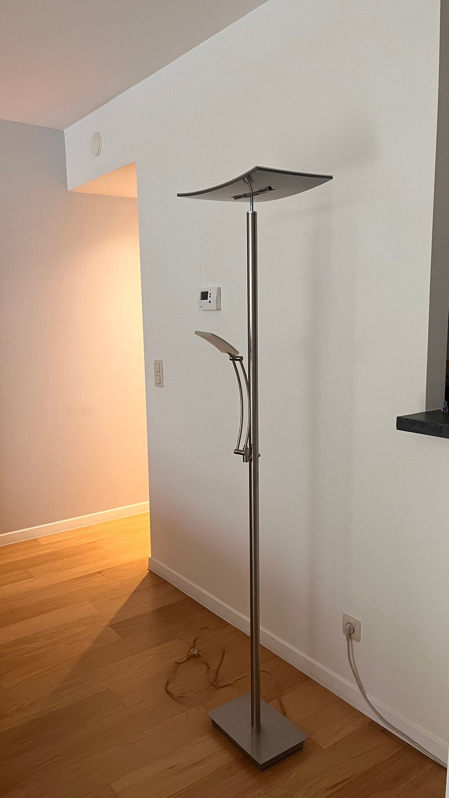 Lampadaire led double eclairage, Maison & Meubles, Autres culots, Contemporain, Utilisé, Métal