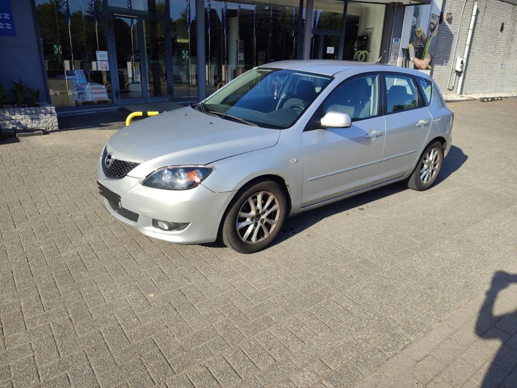 Mazda 3 essence 1.6, Particulier, Essence, Achat