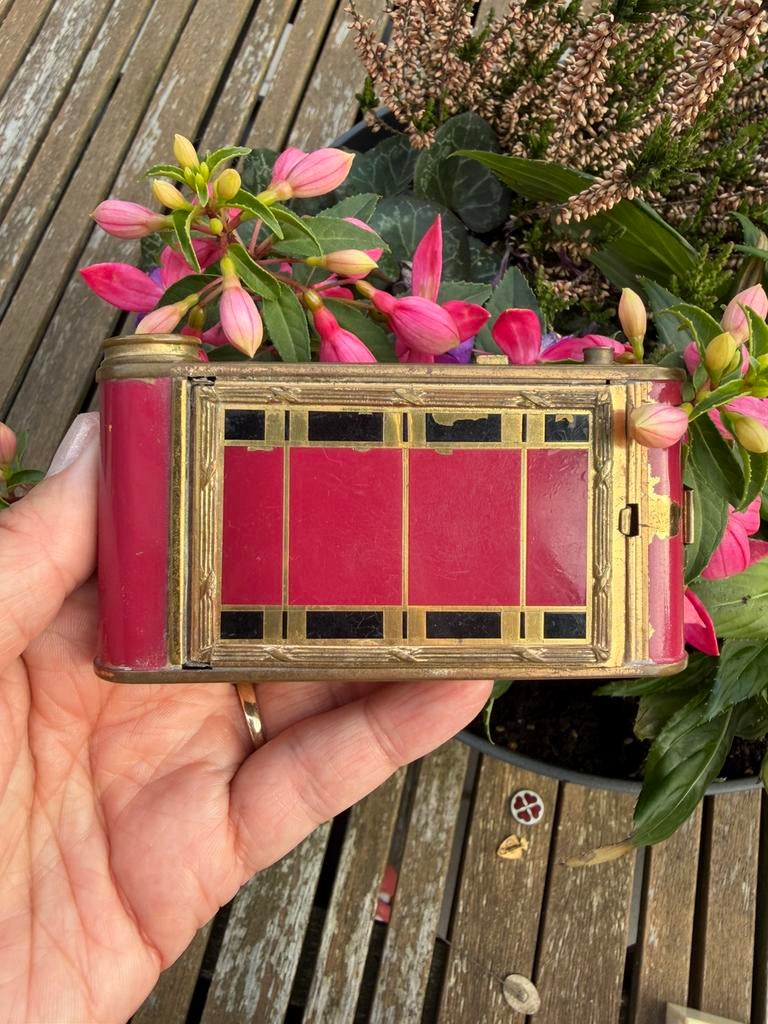 Art deco poederdoos messing  in mooie vintage staat, Enlèvement ou Envoi, Femmes