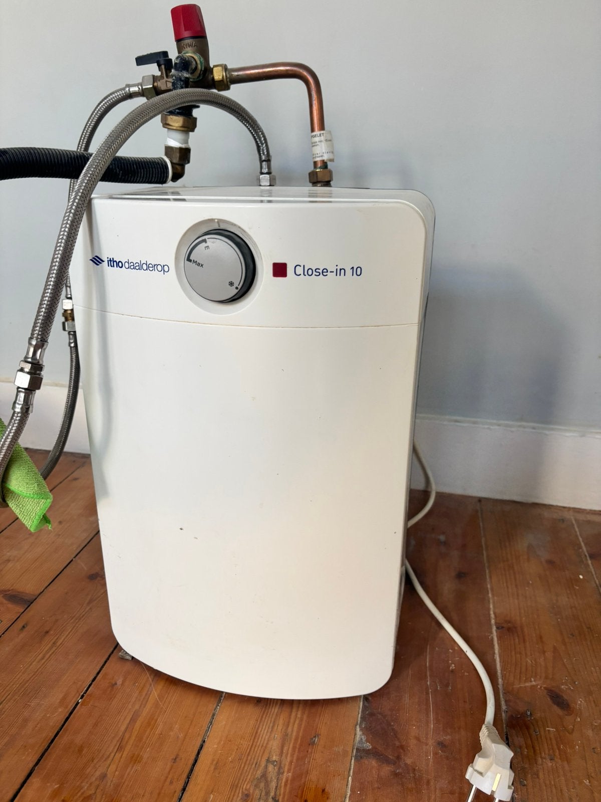 Boiler voor onder de pompbak, Ophalen, Zo goed als nieuw, Boiler