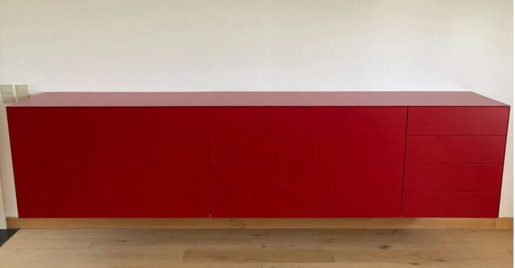 EXCLUSIEVE rode design-dressoir Kettnaker Soma!, Maison & Meubles, Armoires | Dressoirs, Comme neuf, Enlèvement