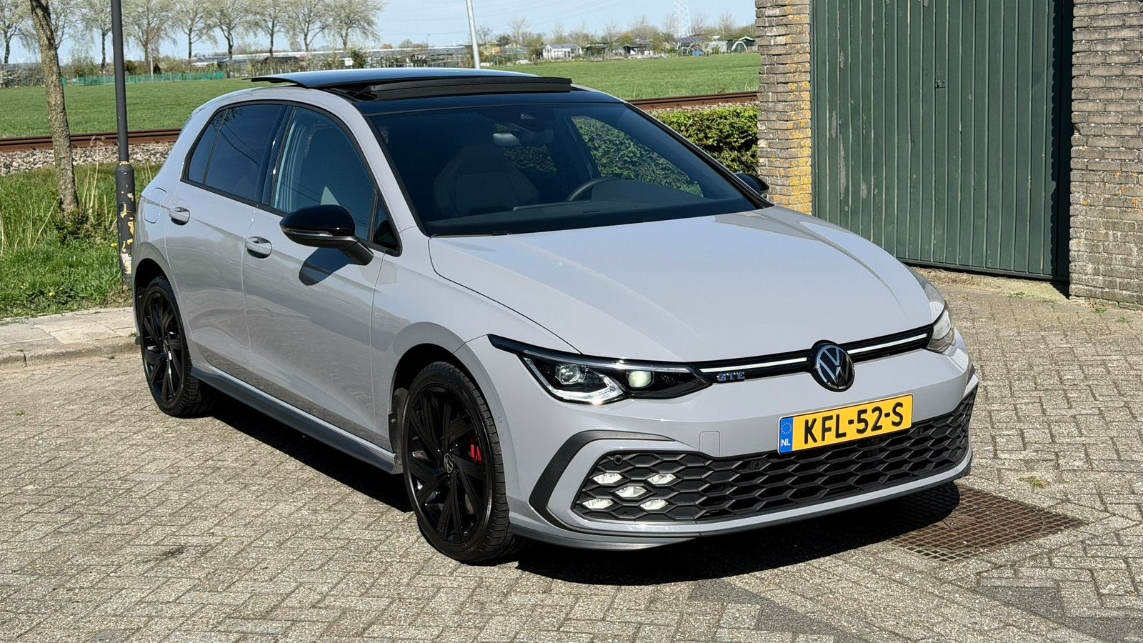 Volkswagen Golf GTE 245PK! BLCKSTYLE/PANO/LEER/MATRIX/AHK, Auto's, Volkswagen, 4 cilinders, Leder, Bedrijf, 5 deurs