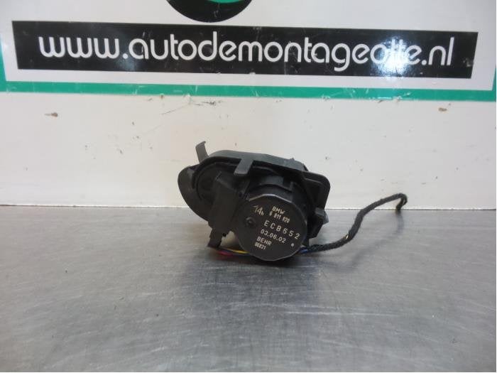 Clapet chauffage moteur d'un BMW 7-Serie (7-Serie 02-), -, 3 mois de garantie, Utilisé, -