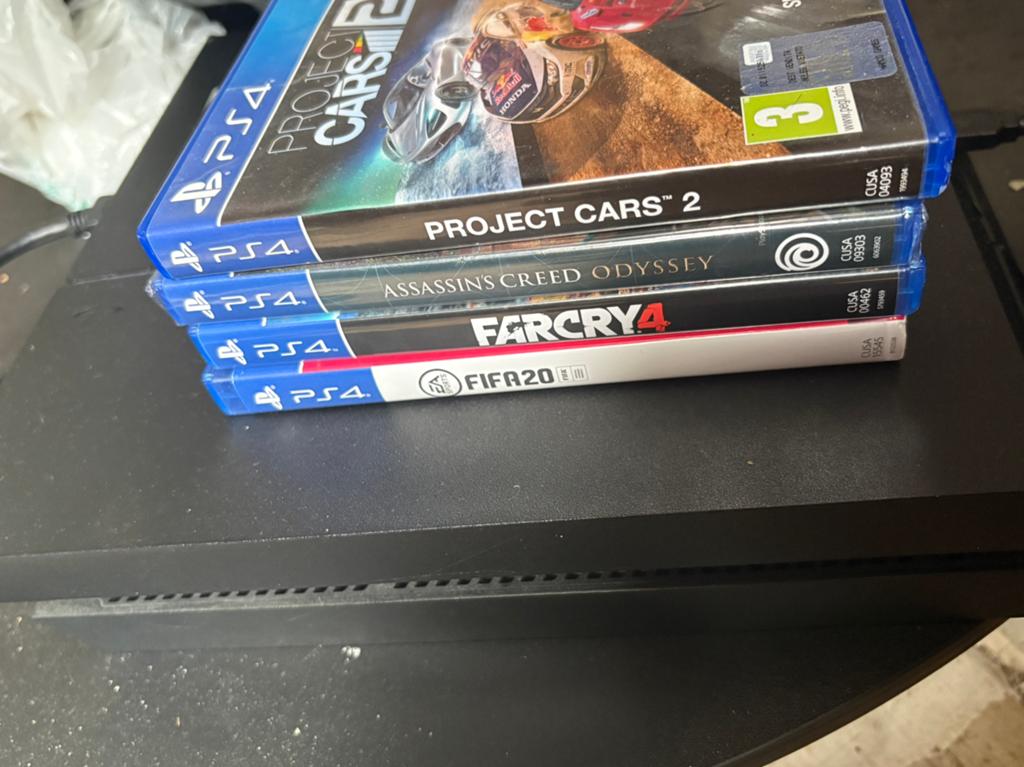 Ps4 Nieuw!, Games en Spelcomputers, Spelcomputers | Sony PlayStation 4, Ophalen, Met games, Zo goed als nieuw, Met 3 controllers of meer