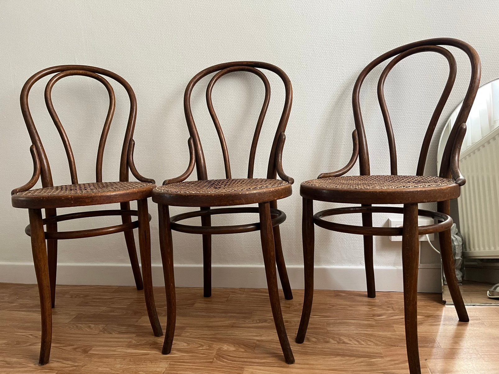 3 Thonetstoelen, Huis en Inrichting, Stoelen, Ophalen, Zo goed als nieuw