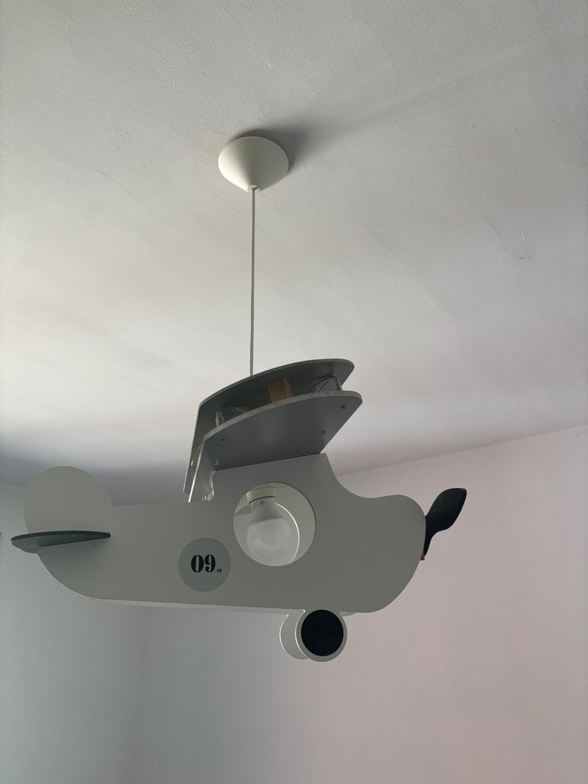 Vliegtuig plafondlamp kinderkamer, Huis en Inrichting, Lampen | Hanglampen, Zo goed als nieuw, Ophalen