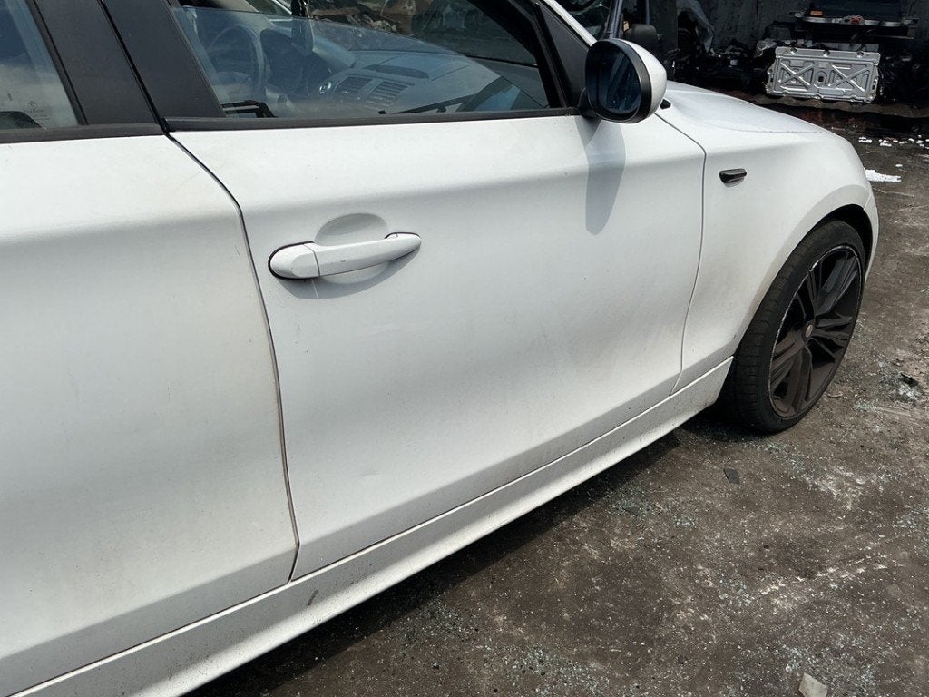 PORTIER RECHTS VOOR BMW 1 serie (E87 / 87N) (|41515A2A382|), Gebruikt, Deur, BMW, Petuelring 130
80809  München, DE