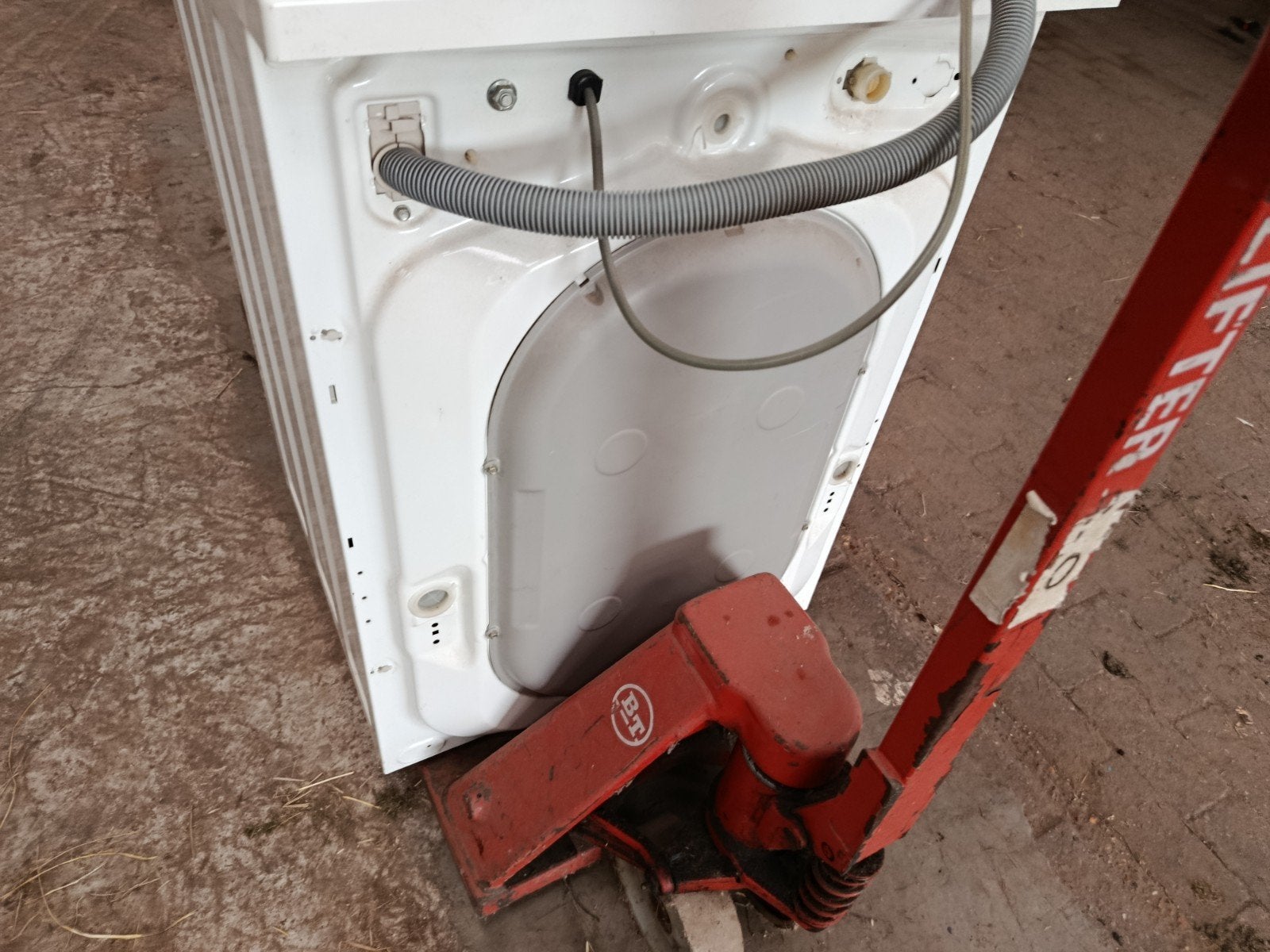 Wasmachine Zanussi, Ophalen