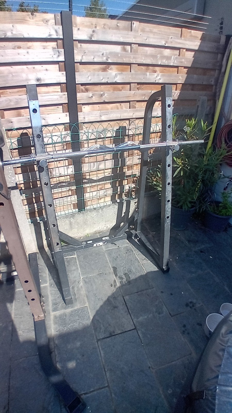 Halter rek semi professioneel, met 2 halterstangen, Sport en Fitness, Ophalen, Gebruikt, Armen, Halterstangen