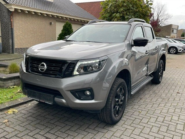 Nissan Navara 2.3 dCi N-Guard Double Cab 4X4 NAVI, Argent ou Gris, Diesel, Automatique, 2298 cm³