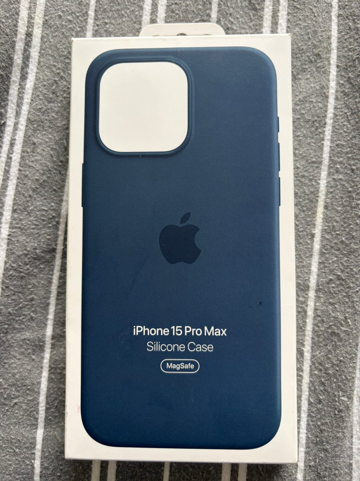 Iphone 15pro max hoesjes, Ophalen, MagSafe, Blauw, Zo goed als nieuw