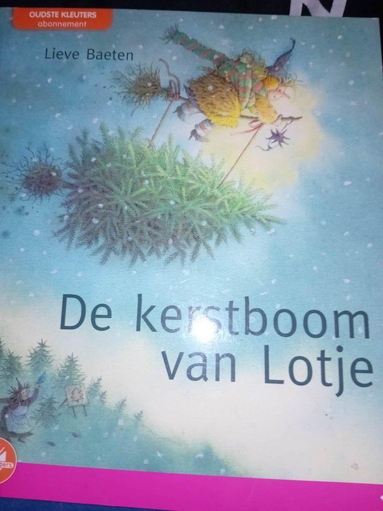 boek de kerstboom van lotje, Boeken, Ophalen of Verzenden, Zo goed als nieuw, Lieve Baeten, Plaatjesalbum