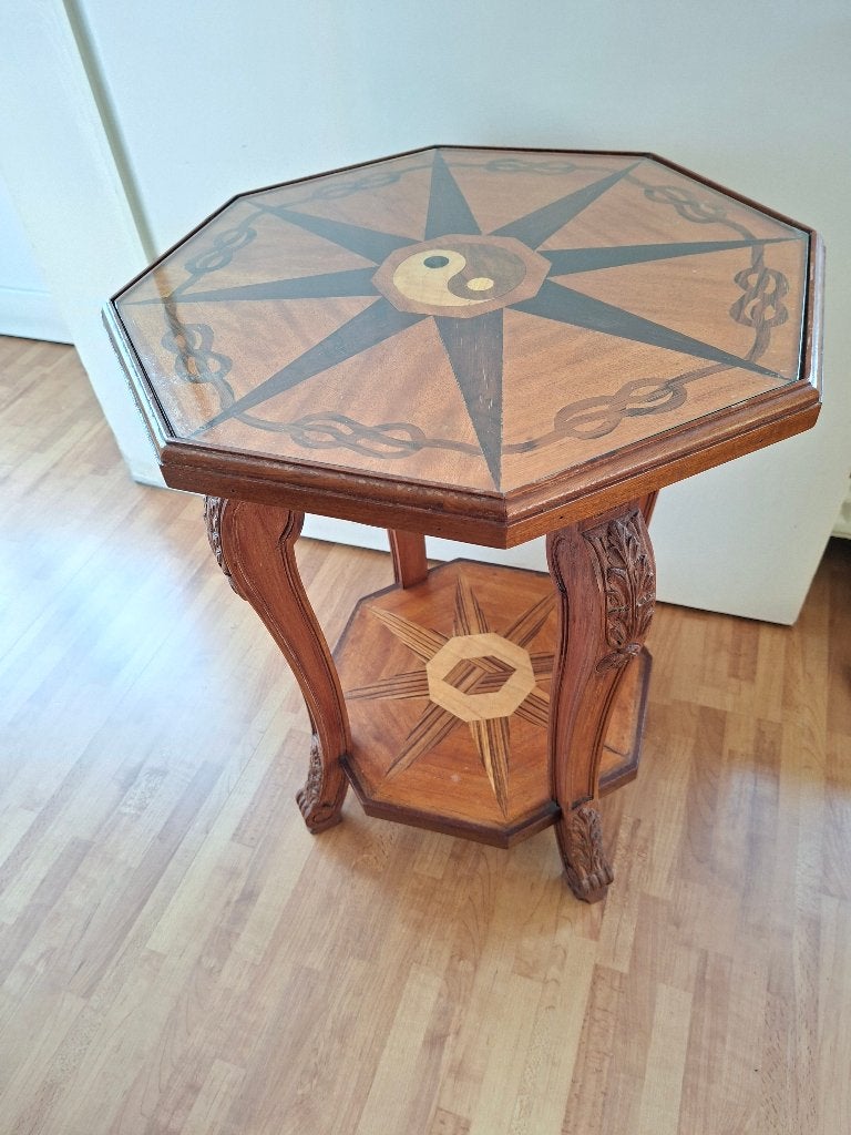 Table d'appoint octogonale en bois avec superbe marqueterie, Maison & Meubles, Moins de 55 cm, 45 à 60 cm, Enlèvement, Utilisé
