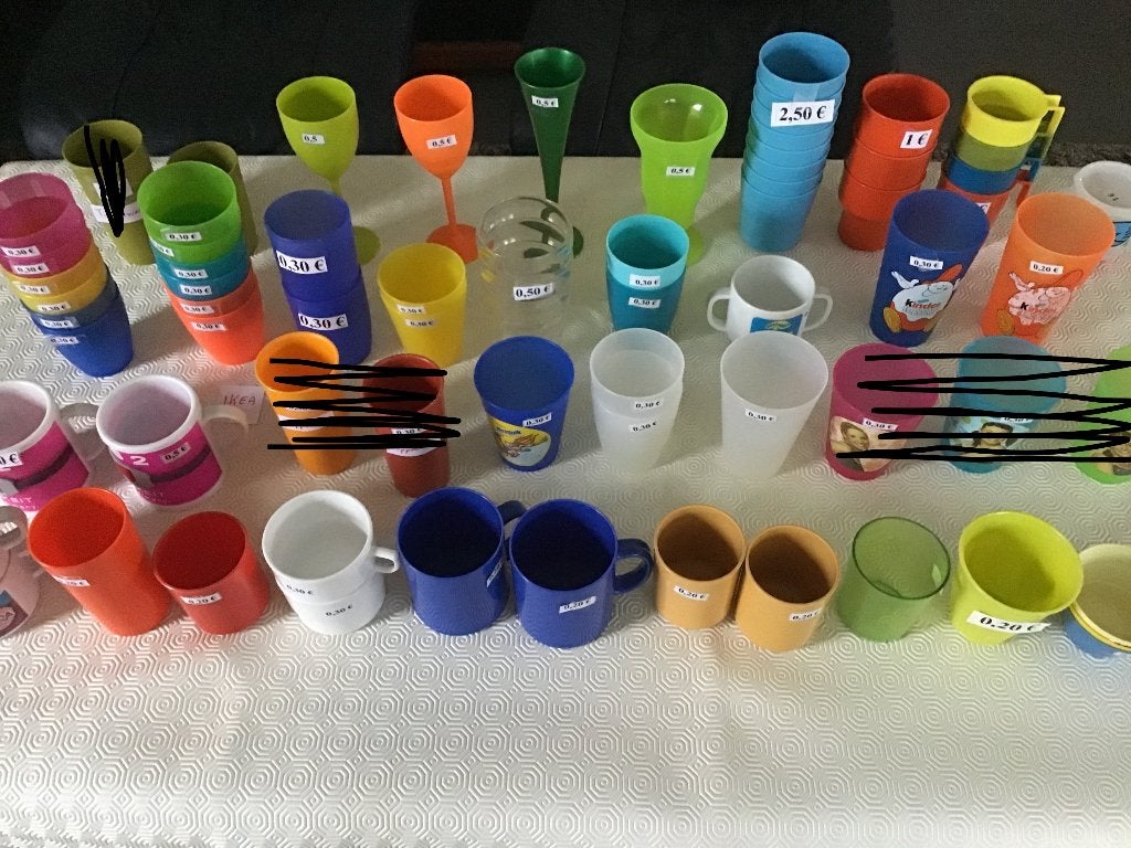 60 tal plastieken bekers/tassen/potjes aan spotprijzen, Ophalen of Verzenden, Zo goed als nieuw