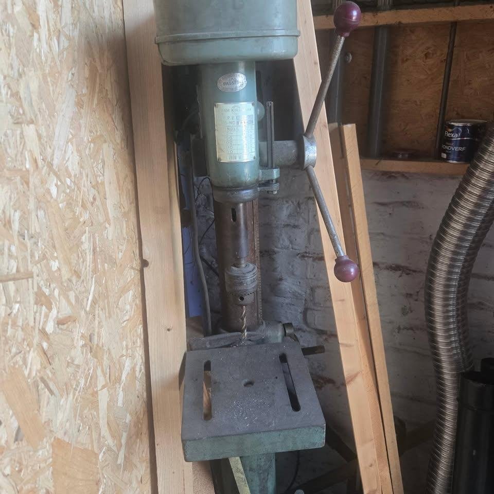 Perceuse à colonne KIRA NSD-13R japonaise en fonte, Doe-het-zelf en Bouw, Gereedschap | Boormachines, Ophalen, Gebruikt, Boormachine