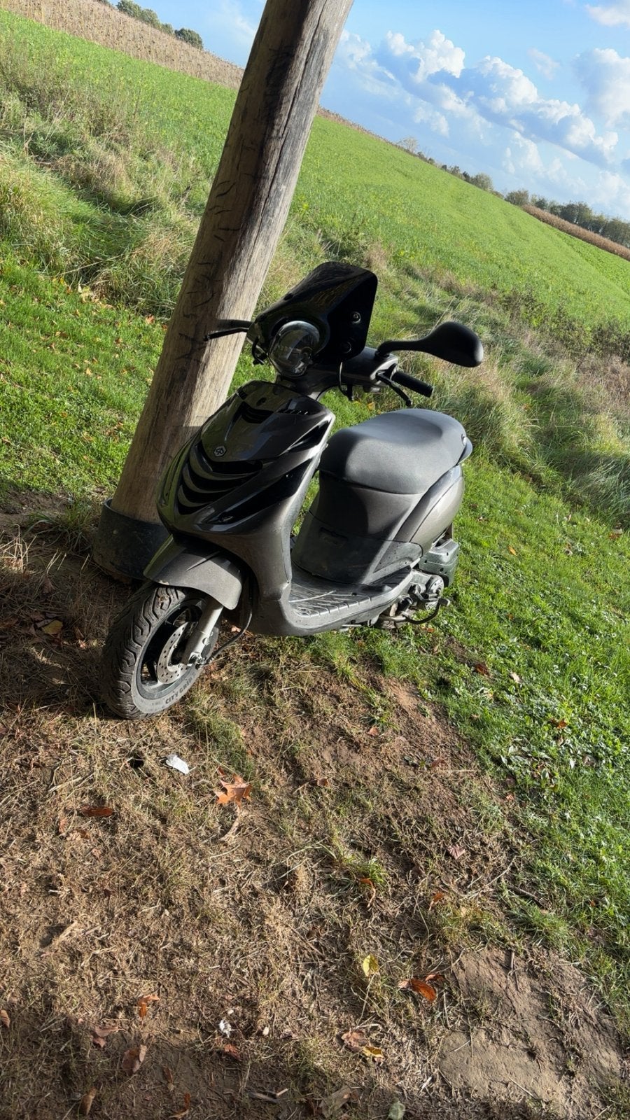 Piaggio zip 50cc 4t, Fietsen en Brommers, Zip, Klasse A (25 km/u), Ophalen of Verzenden, Zo goed als nieuw