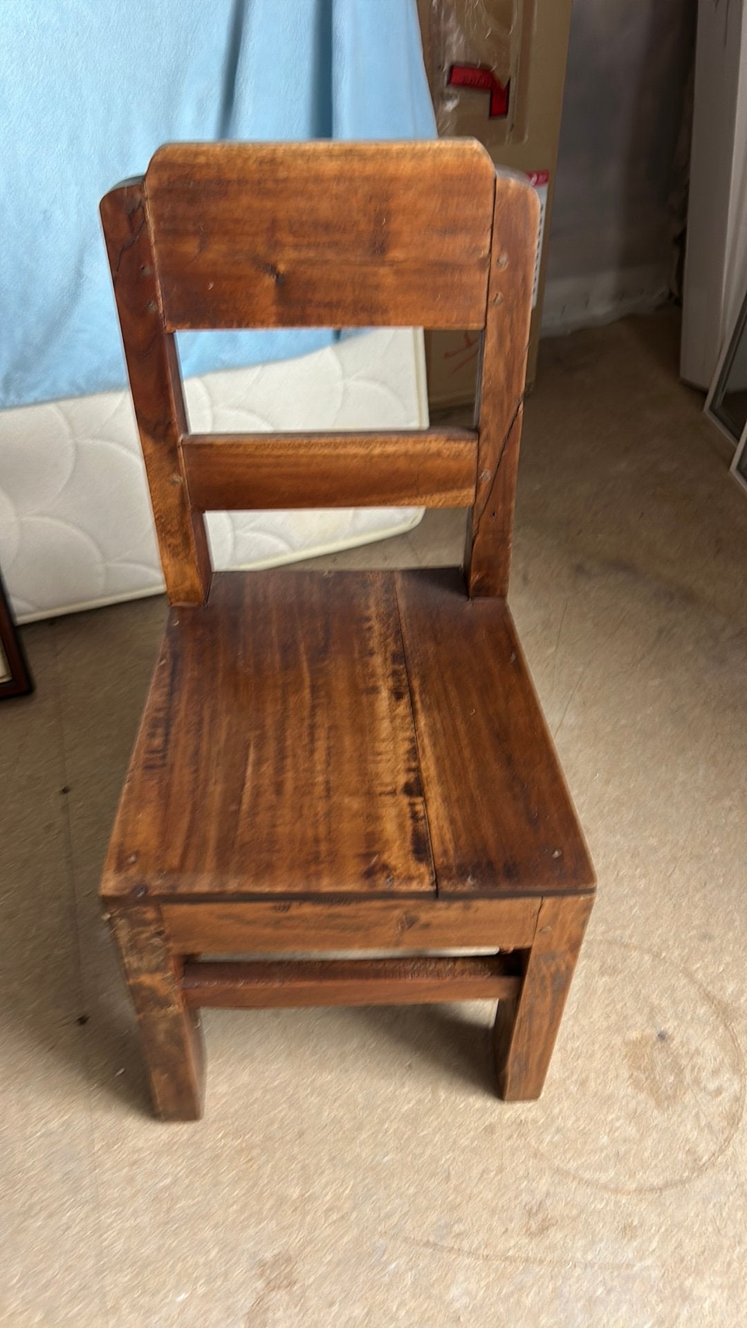 Kinderstoeltje hout, Ophalen