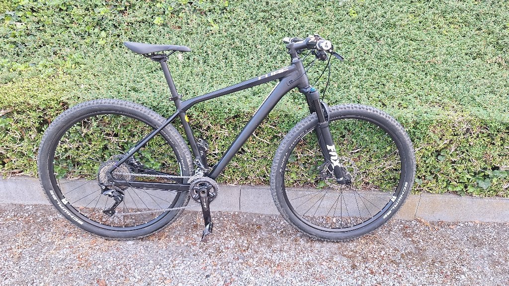 VTT - Cube Reaction SL 29 - Couleur noir, Autres marques, 45 à 49 cm, Enlèvement, Utilisé
