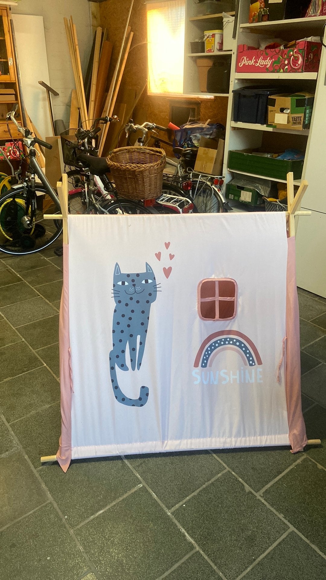 Tent speeltent, Hobby en Vrije tijd, Feestartikelen | Verhuur, Ophalen, Zo goed als nieuw