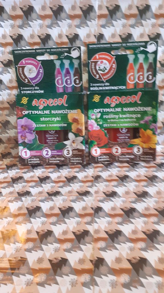 1 boite nutriment orchidées et 1 boite plante et fleur, Enlèvement ou Envoi, Neuf, Autres types
