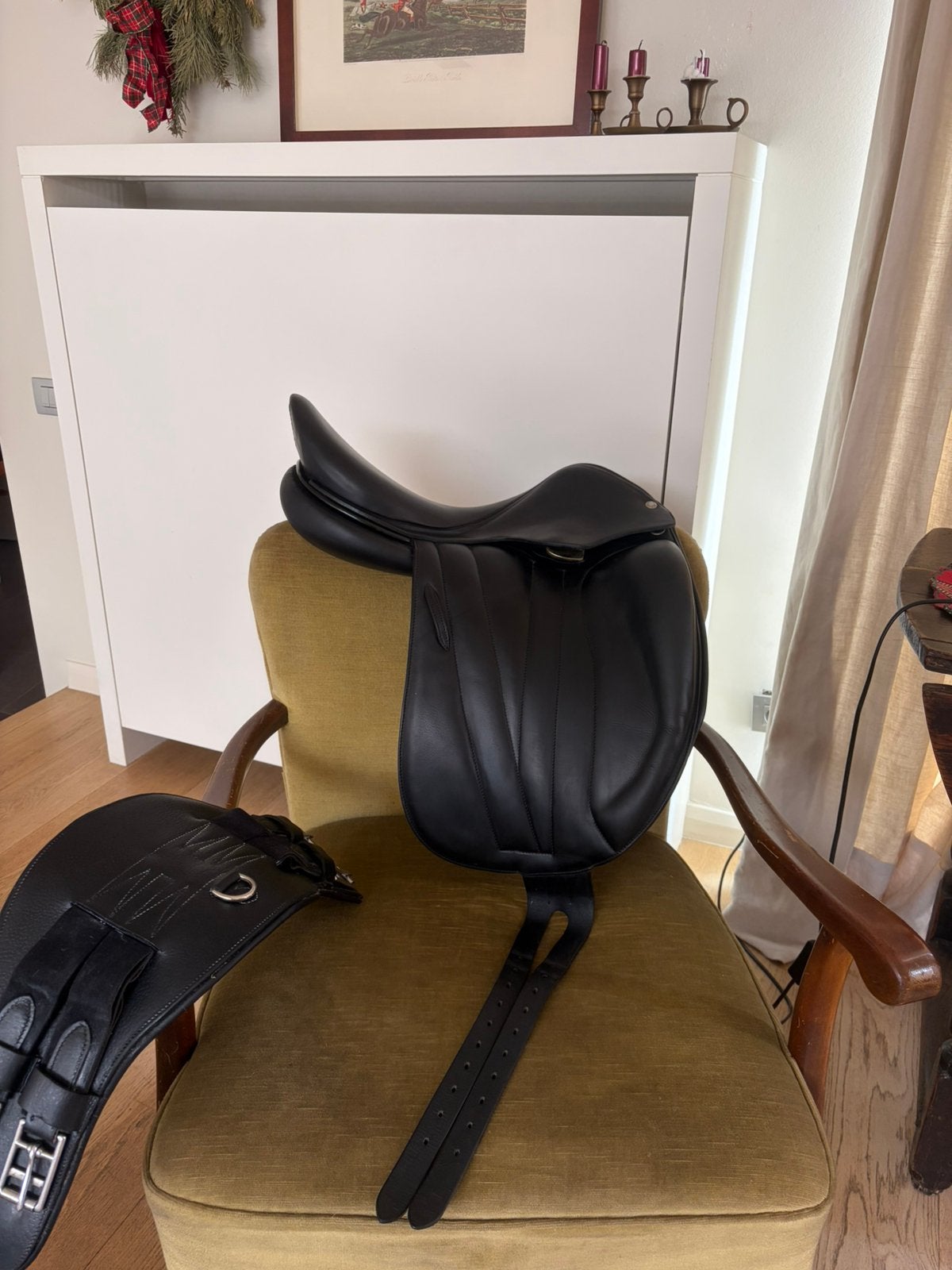 Butet dressuurzadel / Selle de dressage Butet, Ophalen of Verzenden, Zo goed als nieuw