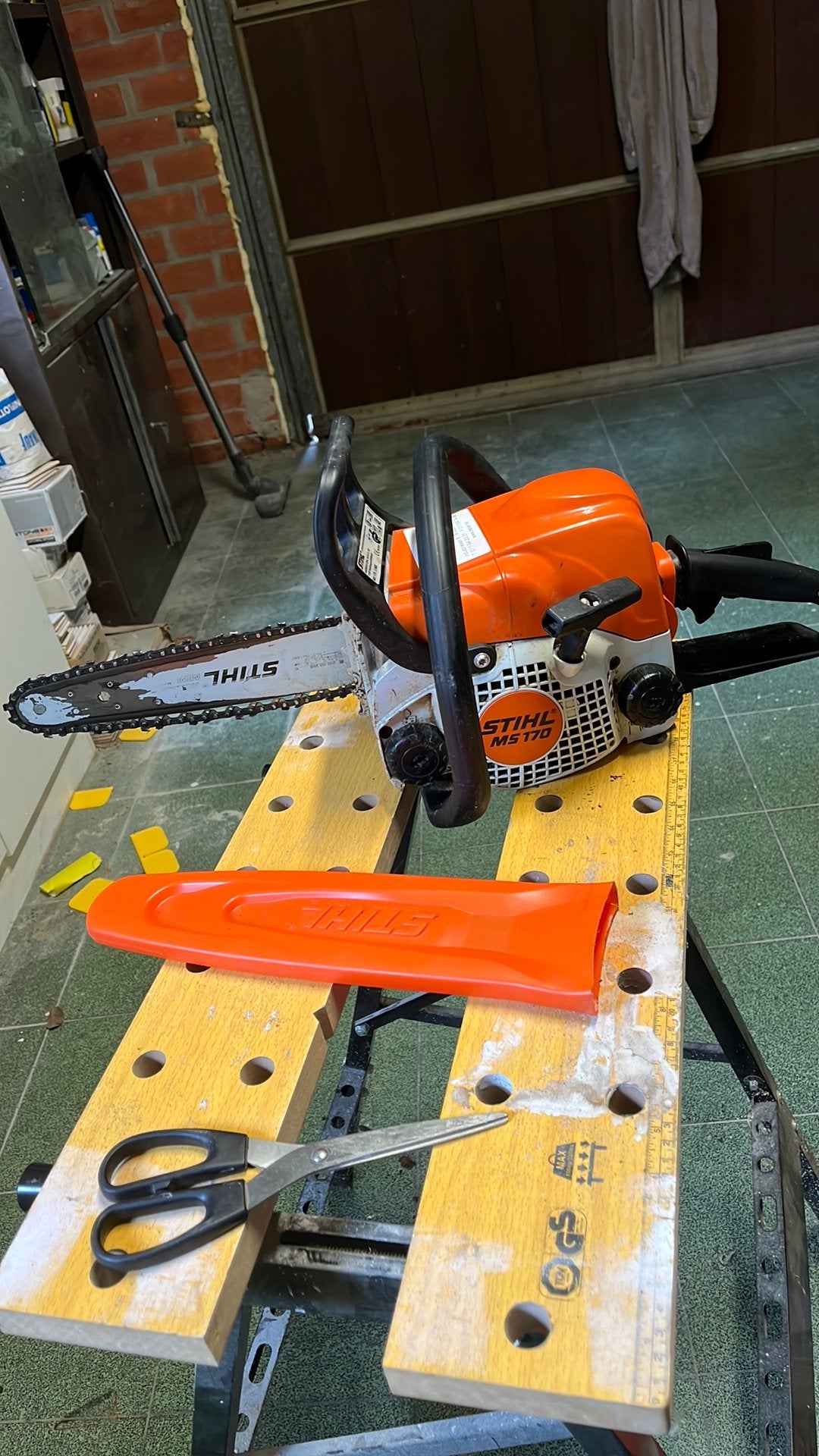 Kettingzaag van stihl MS 170, Doe-het-zelf en Bouw, Gereedschap | Zaagmachines, Ophalen, Zo goed als nieuw, Kettingzaag