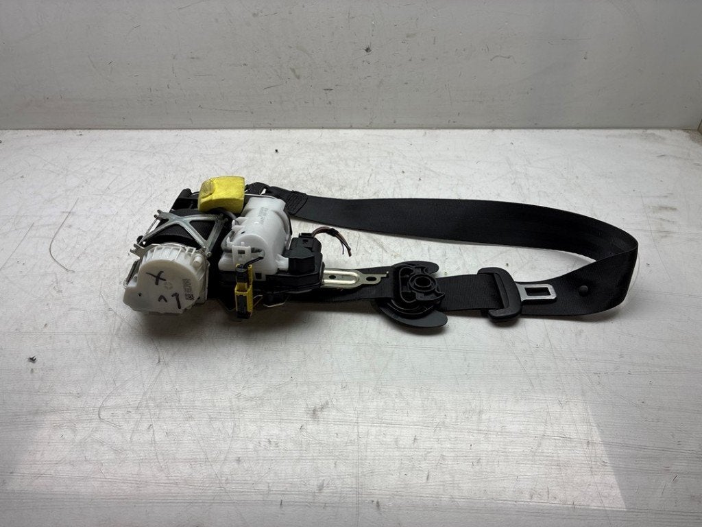 CEINTURE DE SECURITE AVANT GAUCHE Volkswagen Golf VII (AUA), Volkswagen, Volkswagen AG, Utilisé, Kundenbetreuung@volkswagen.de