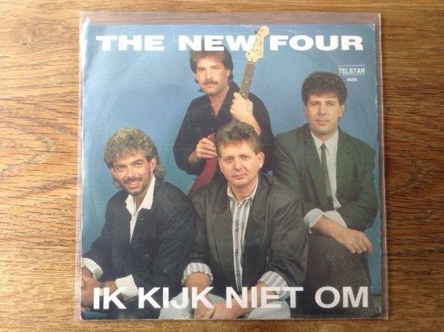 single the new four, En néerlandais, Enlèvement ou Envoi, 7 pouces, Housse de protection extérieure