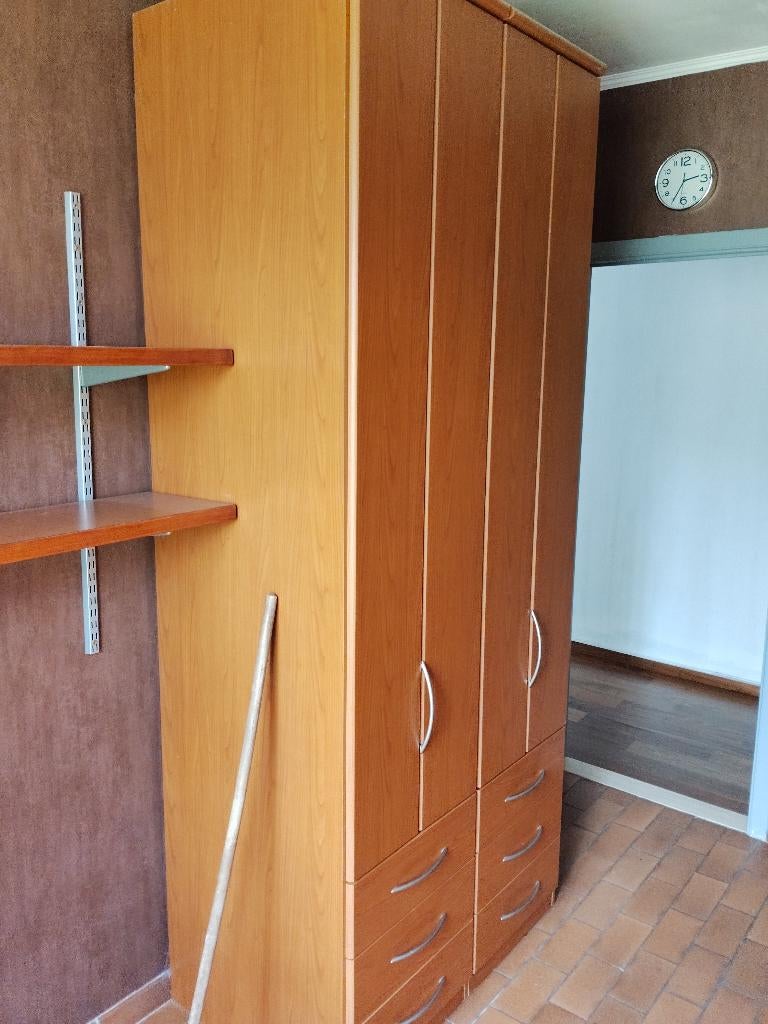 grande armoire en placage de cerisier, Maison & Meubles, Cerisier, Comme neuf, 100 à 150 cm, Enlèvement