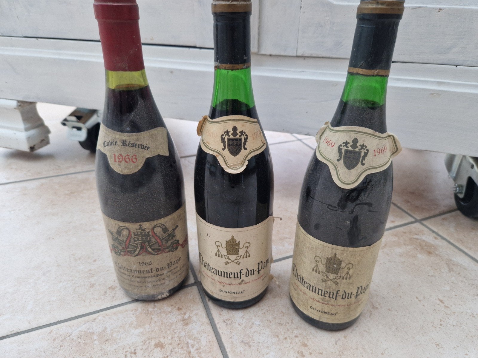 3 oude wijnen chateauneuf du pape, Collections, Vins, Enlèvement, France, Vin rouge, Pleine