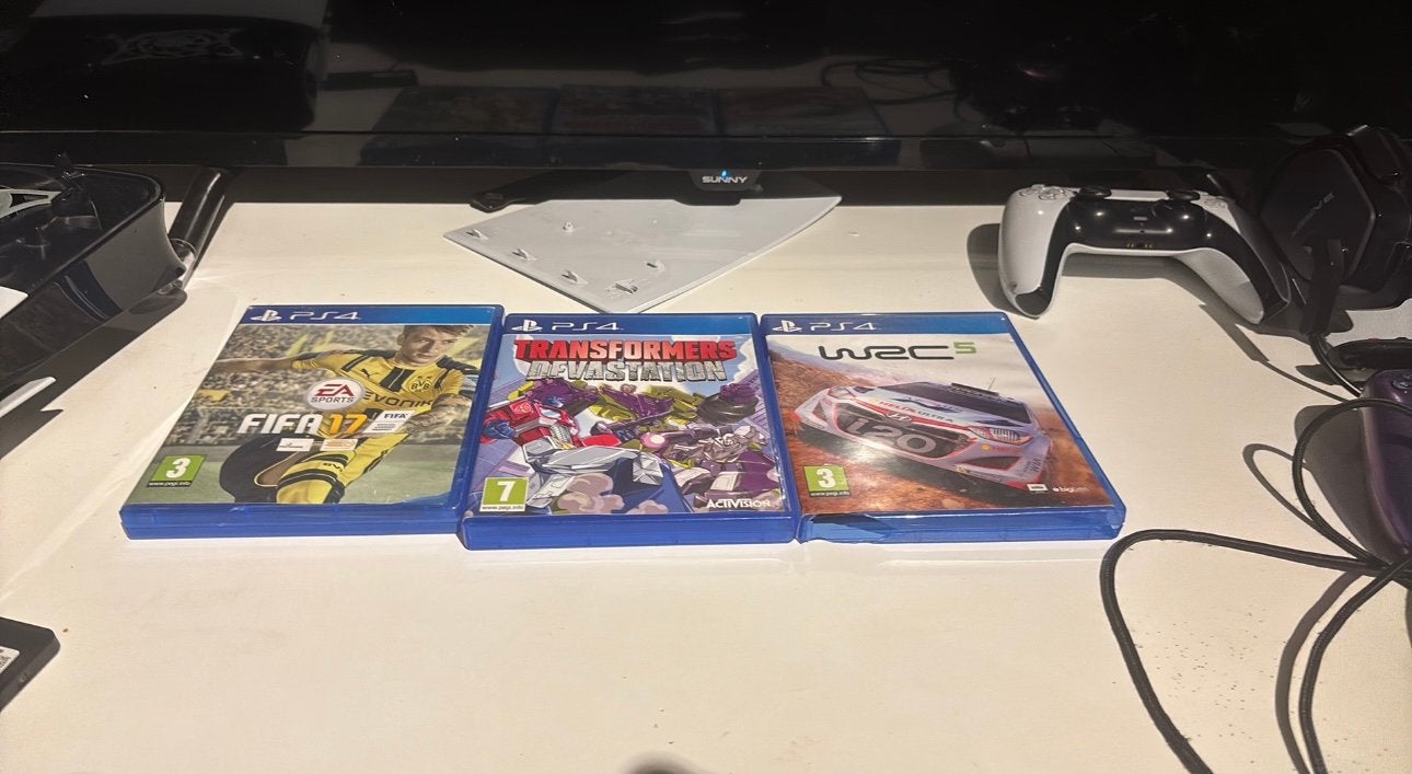 3 jeux PS4 : FIFA 17, Transformers Devastation et WRC 5, Consoles de jeu & Jeux vidéo, Jeux | Sony PlayStation Vita, Online, 1 joueur