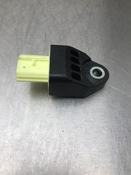 AIRBAG SENSOR Toyota Auris (E18) (|8983102140|), Gebruikt, Toyota